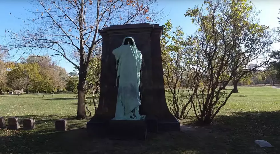 Legend Says This Illinois Grave Statue Will Show How You&#8217;ll Die