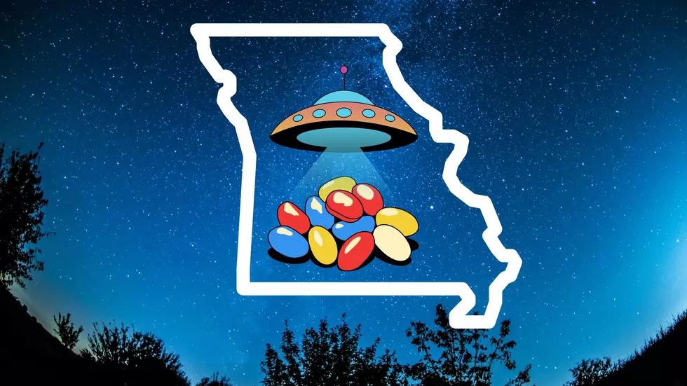 Candy UFO? Missouri Man Claims He Saw a Huge Tic Tac in the Sky