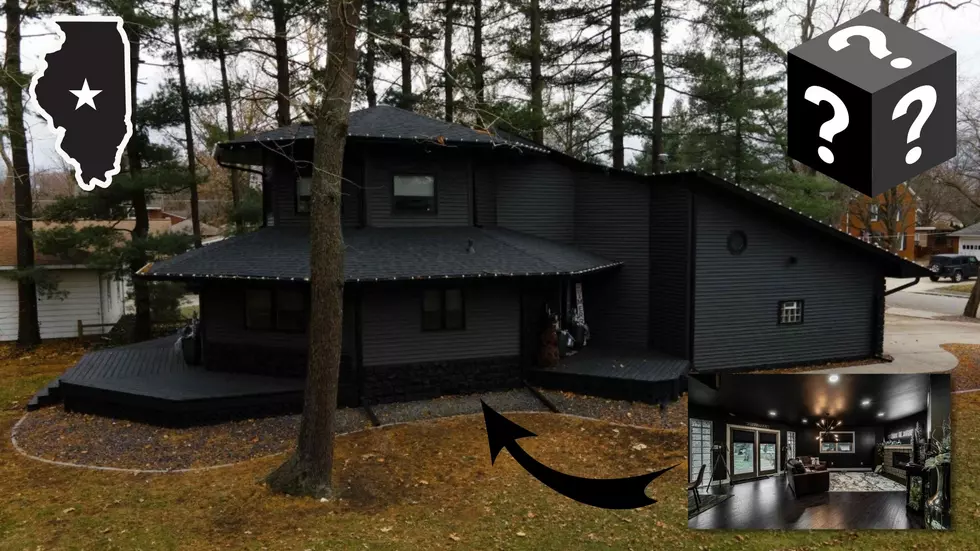 Back in Black - Mysterious Illinois Octagon Home Has Returned