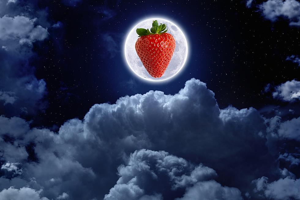Love Strawberries? Check Out the Full Moon Over Missouri Saturday