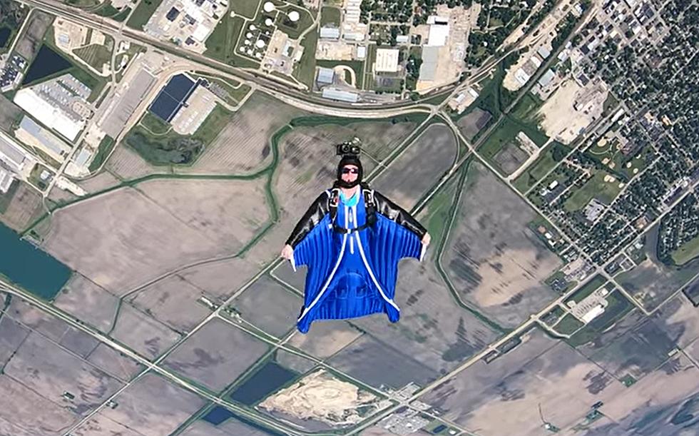 Illinois Skydiver Shares Horrifying Moment His Wingsuit Failed