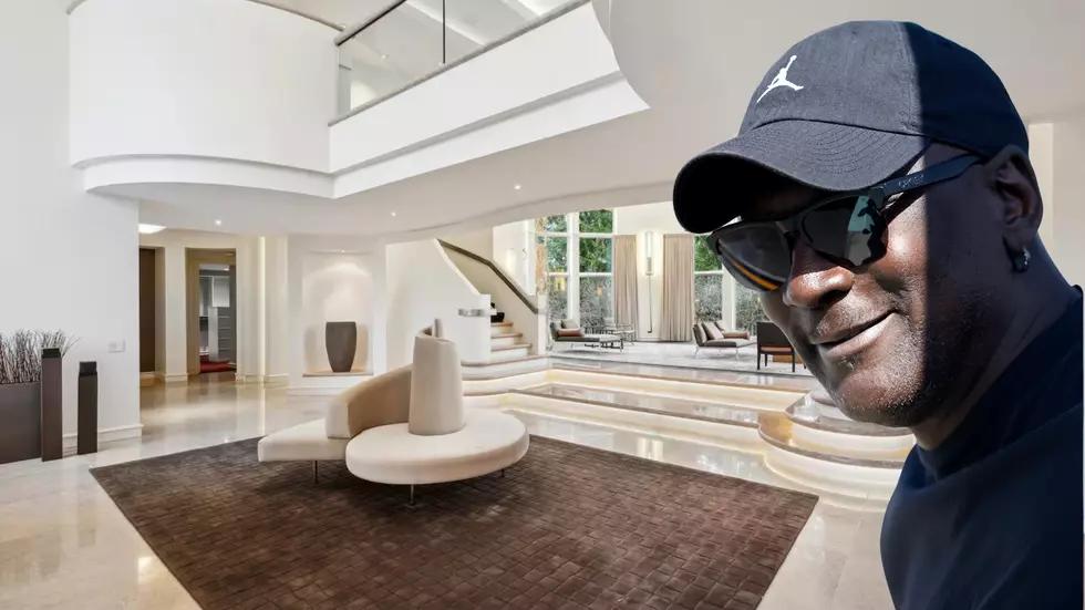 Michael Jordan’s Iconic Chicago, Illinois Mansion Now an Airbnb