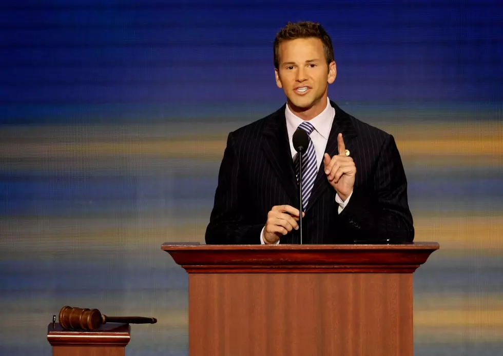 Federal Agents Remove Items From Schock’s Illinois Office