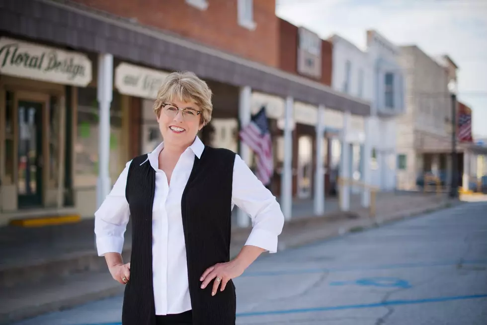Cindy O&#8217;Laughlin to Run for State Senate