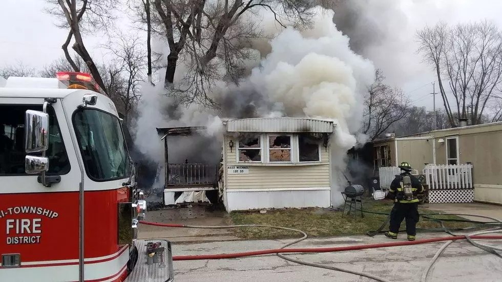 Fire Damages Two Mobile Homes South of Quincy