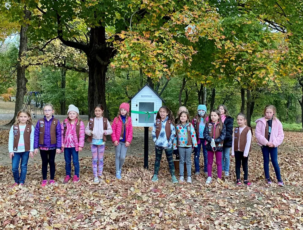 Girl Scouts Install 'Little Library' in Riverview Park