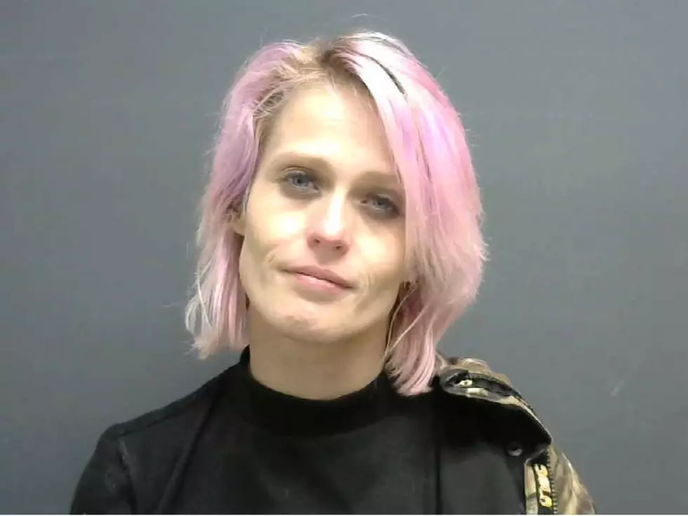Pleasant Hill Woman Arrested for Theft, Warrants