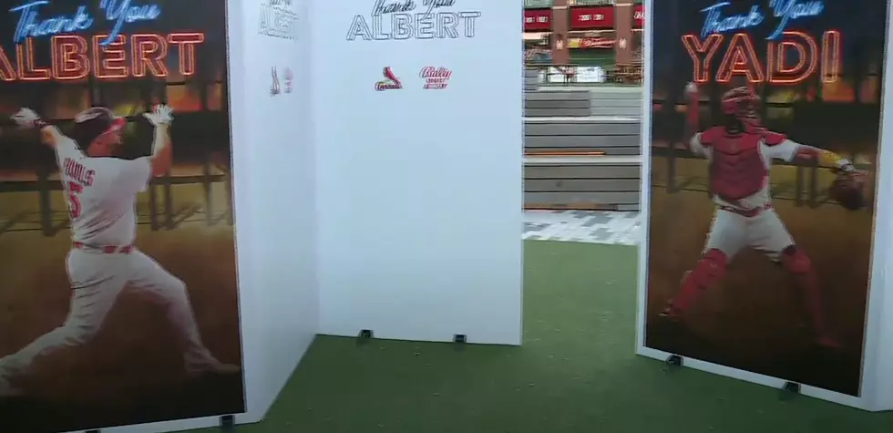 You Can Sign Giant Thank You Cards to Albert Pujols & Yadi Molina