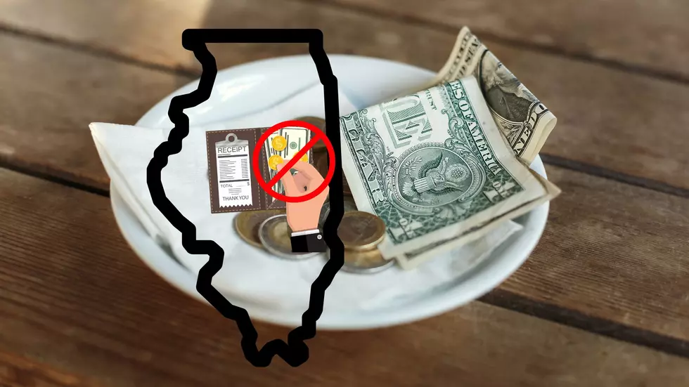 Should Lawmakers in Illinois pass the "No Tip" Bill for Servers? 