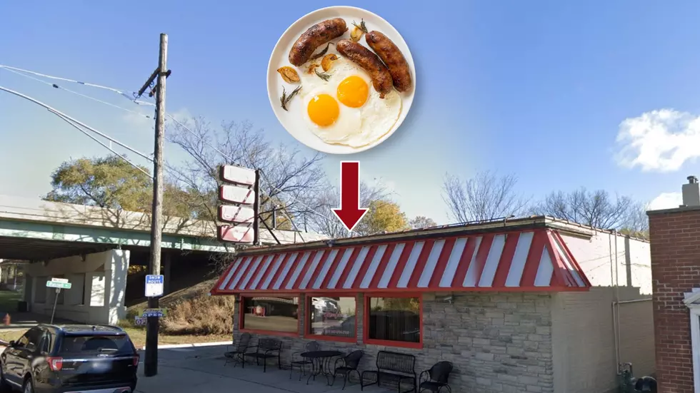 Best Hole-In-The-Wall Illinois Breakfast Hidden Gem for 40 Years
