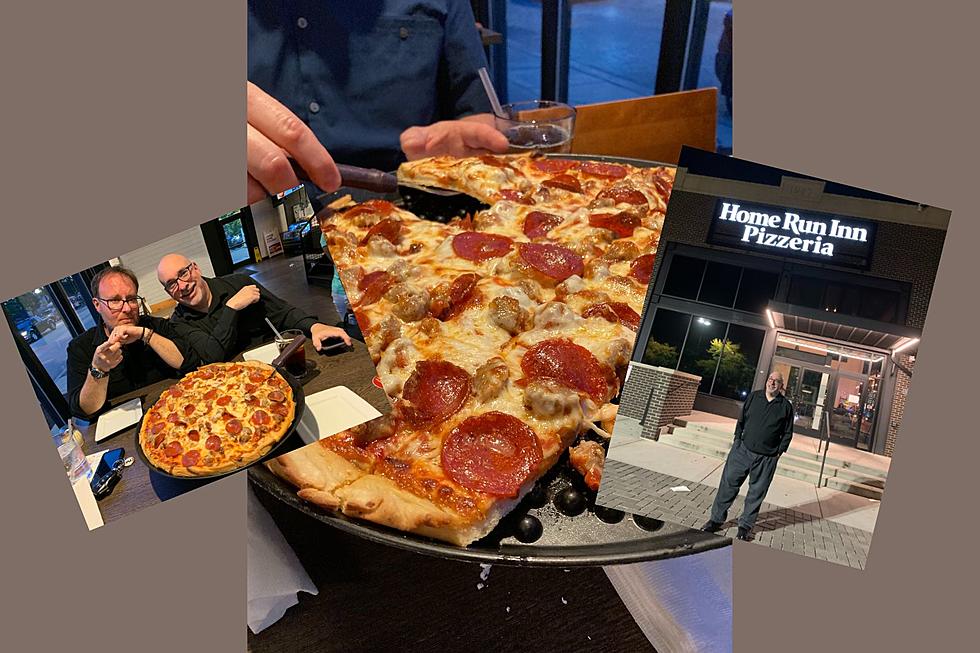 How Chicago&#8217;s Home Run Inn Pizza Tastes Vs. Their Frozen Version