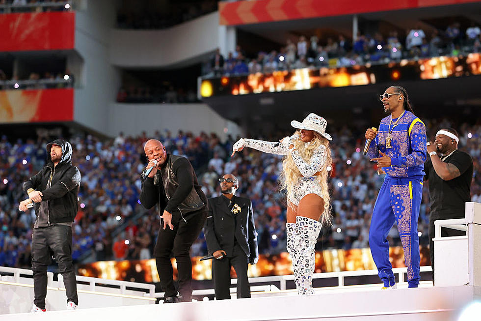 Super Bowl Halftime Show a Reminder That Life Moves Very Fast