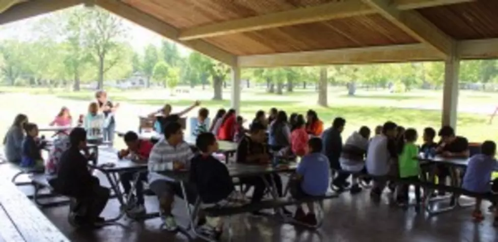 Smith-Cotton Junior High And Heber Hunt Elementary Pen Pals Meet At Liberty Park