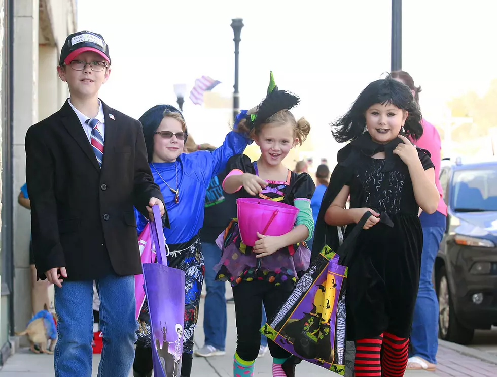 Trick-or-Treaters Descend on Downtown Sedalia