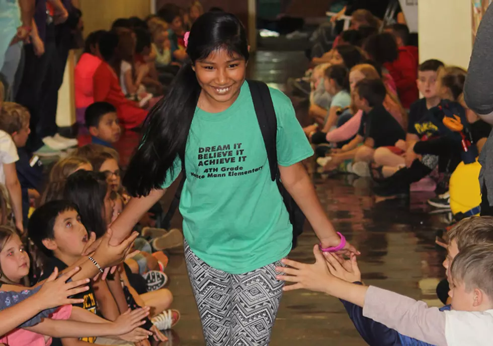 Horace Mann Elementary Fourth Graders Walk The Halls One Final Time