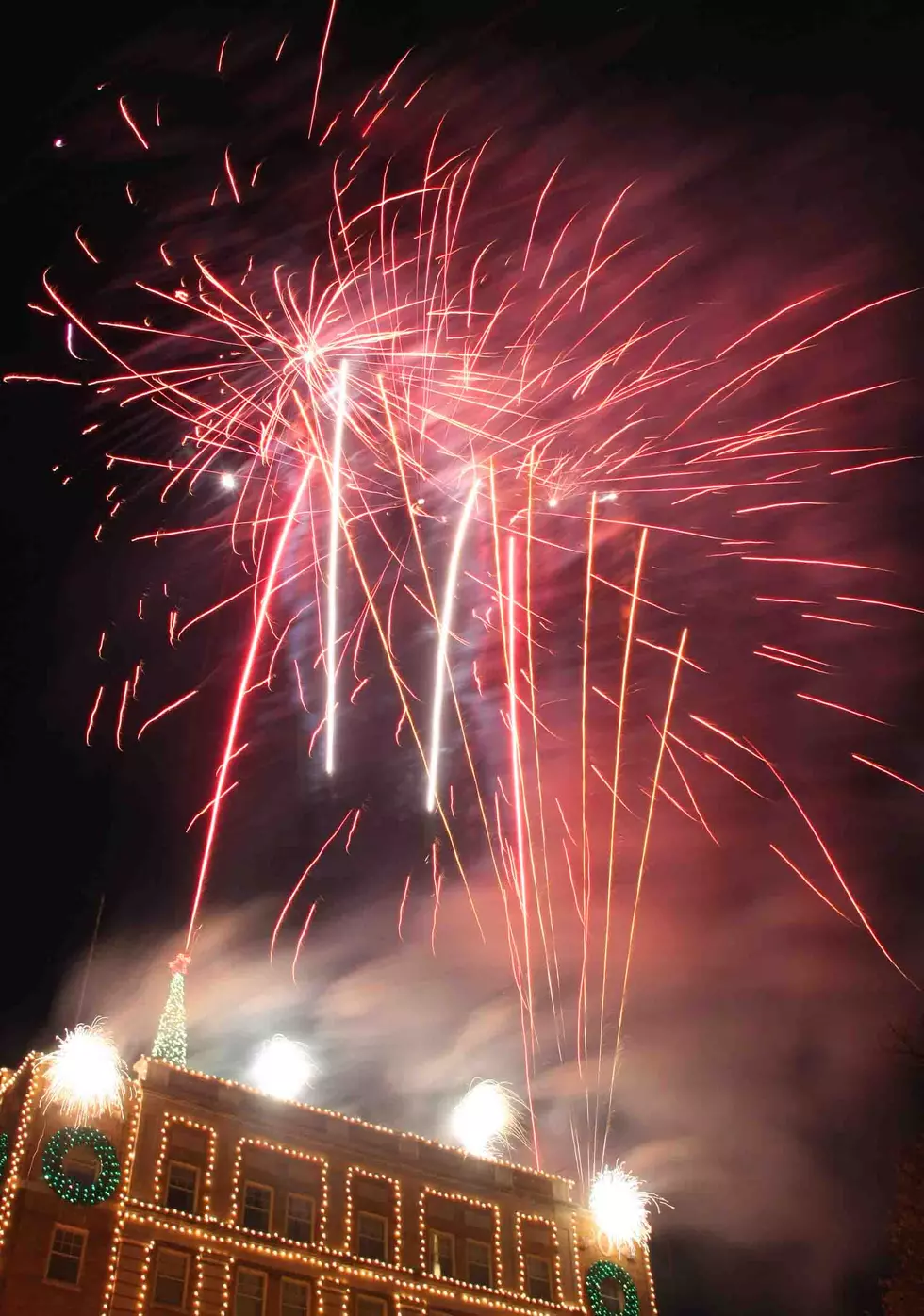 Hotel Bothwell To Host Thanksgiving Night Fireworks