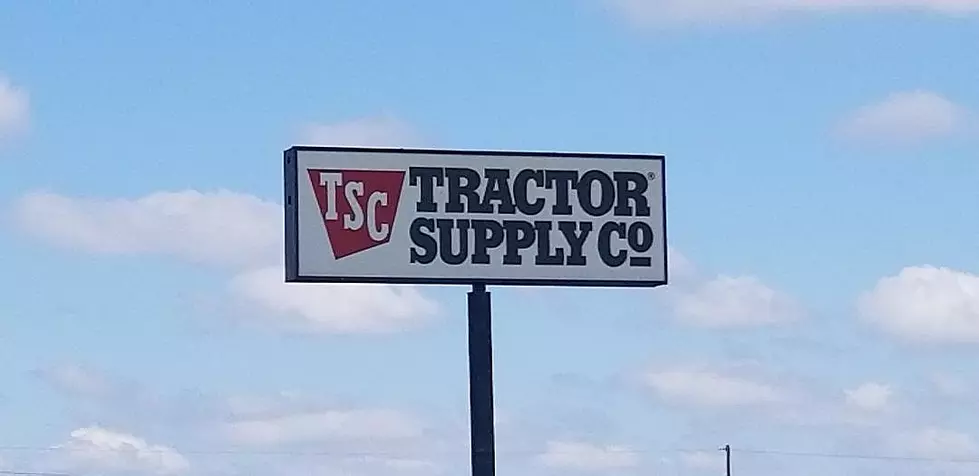 MO Tractor Supply Stores Donate $9,000 to Fund Local FFA Projects