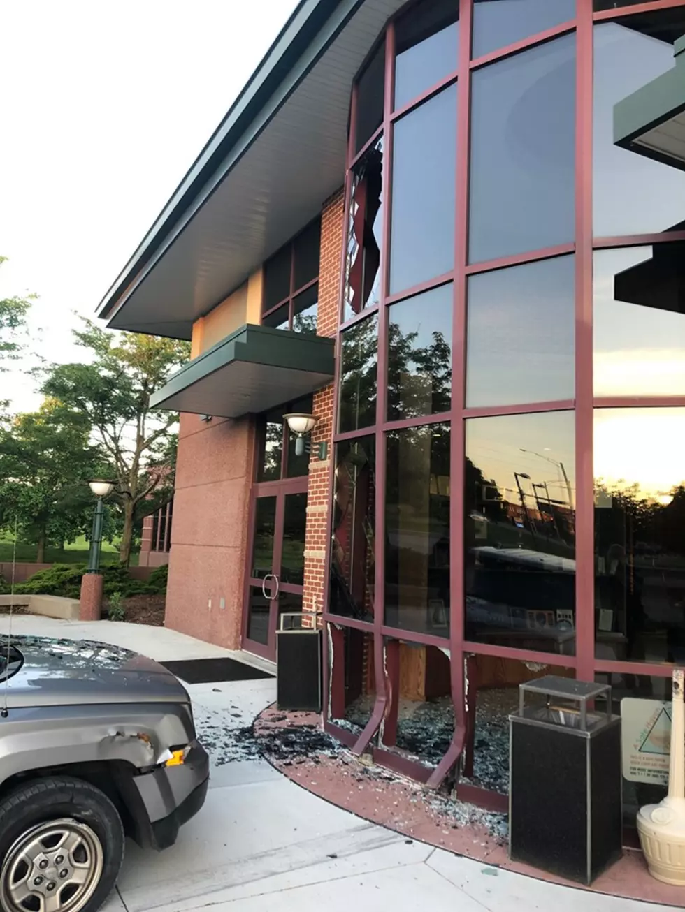 Driver Rams Car Into Lee’s Summit Police Department
