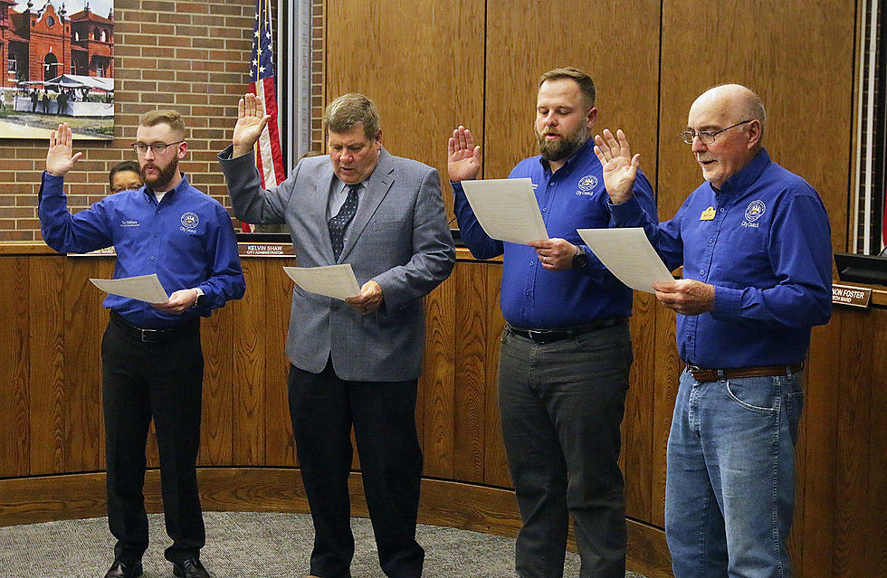 Sedalia Council Approves Numerous Contracts, Swears in Newly-elected Members