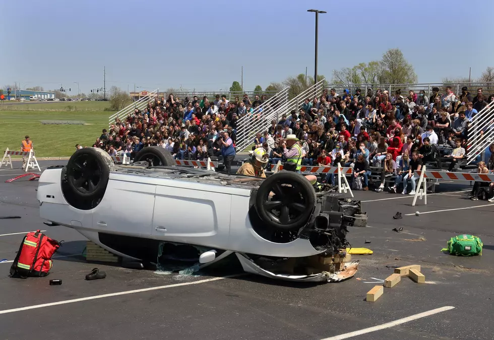 Mock Car Crash Emphasizes Dangers of Distracted Driving at S-C