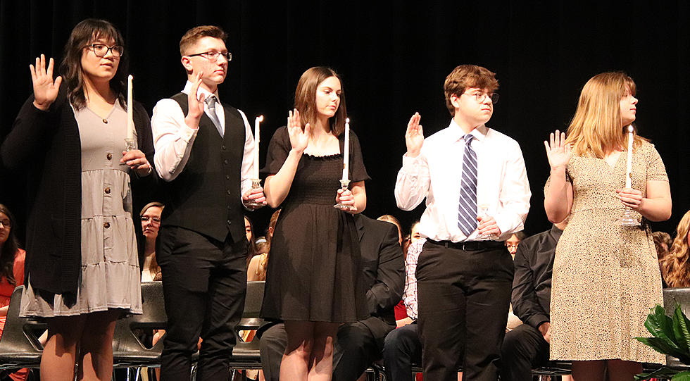 S-C Inducts 35 Into National Honor Society