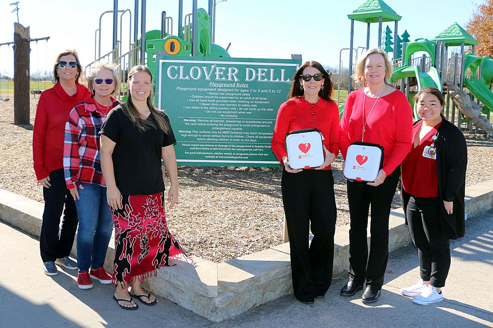 ‘Wear Red For Women’ Donates Two AEDs to Sedalia Parks & Rec