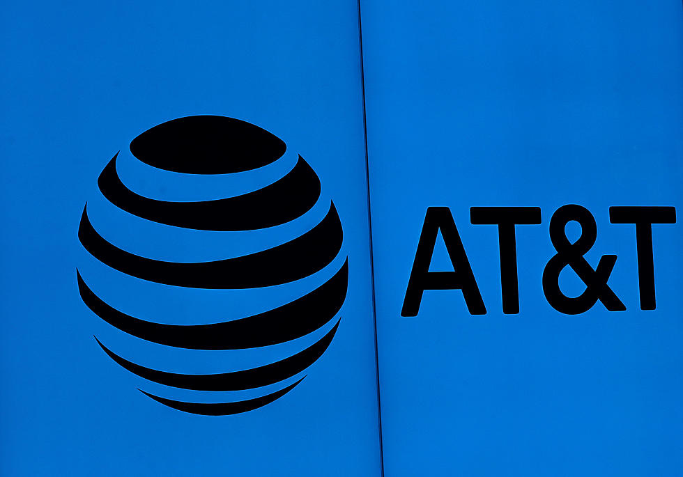 Americans reporting nationwide cellular outages from AT&T, others