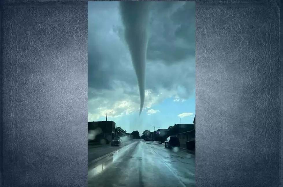 One Dead After Tornado Rips Through Westmoreland, Kansas