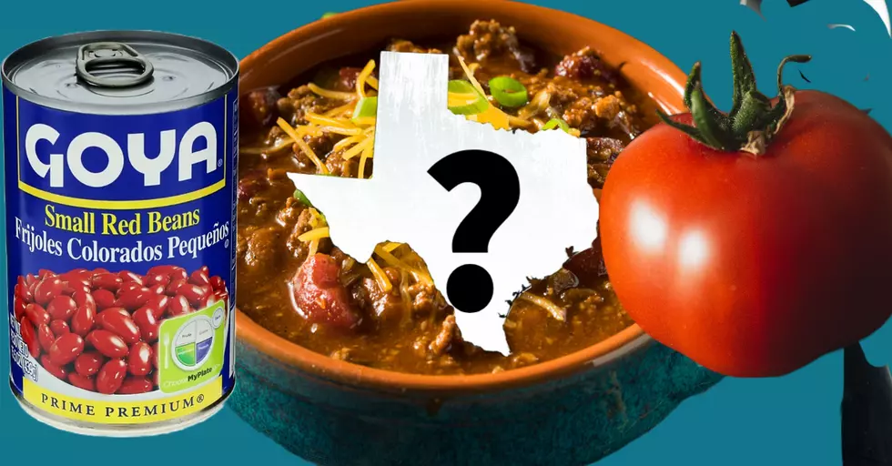 How Does A Real Texan Eat Chili? It&#8217;s Not An Easy Answer.