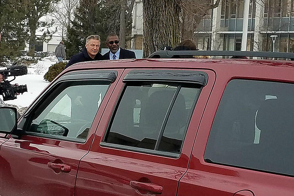 Alec Baldwin Visits Flint to Participate in Water Crisis Documentary