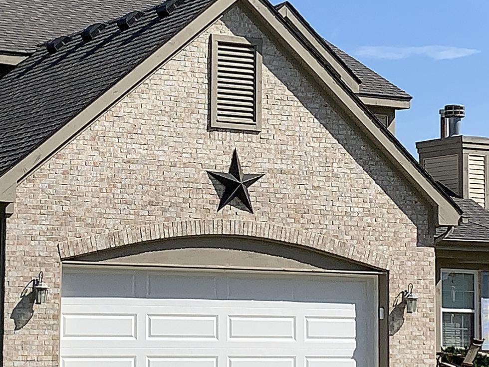 What Do The Five-Point Stars on Houses Mean?