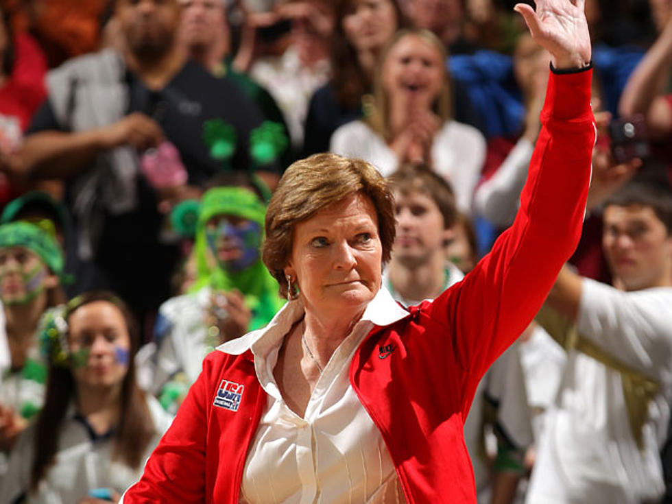 Legendary Tennessee Women’s Basketball Coach Pat Summitt to Step Down