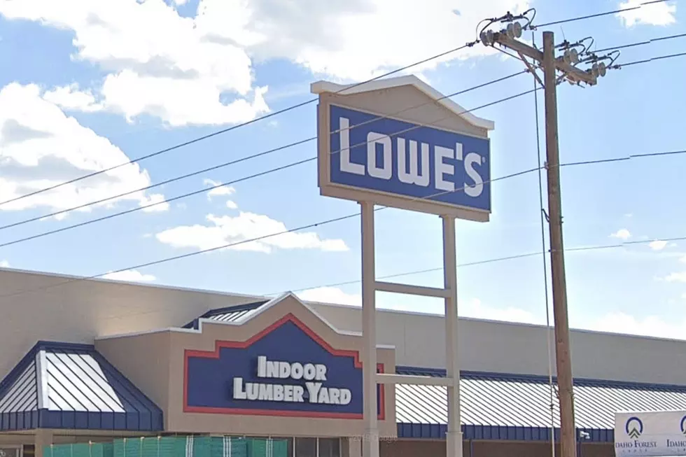 Lowe’s Giving $100 Million In Bonuses To Employees