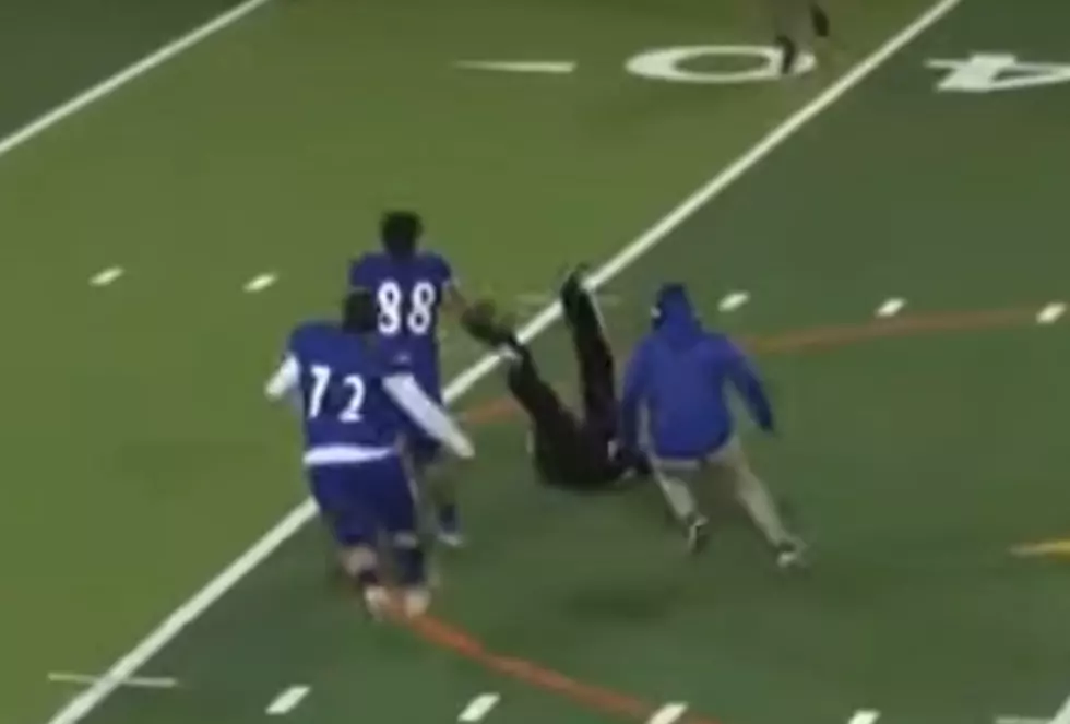 Texas Football Player Attacks Ref After Ejection