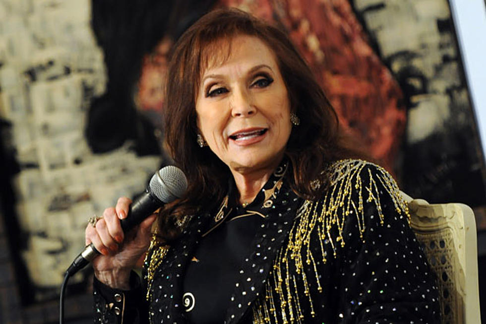 Loretta Lynn&#8217;s Tale of &#8216;Butcher Holler&#8217; Hit Number One 46 Years Ago Today [VIDEO]