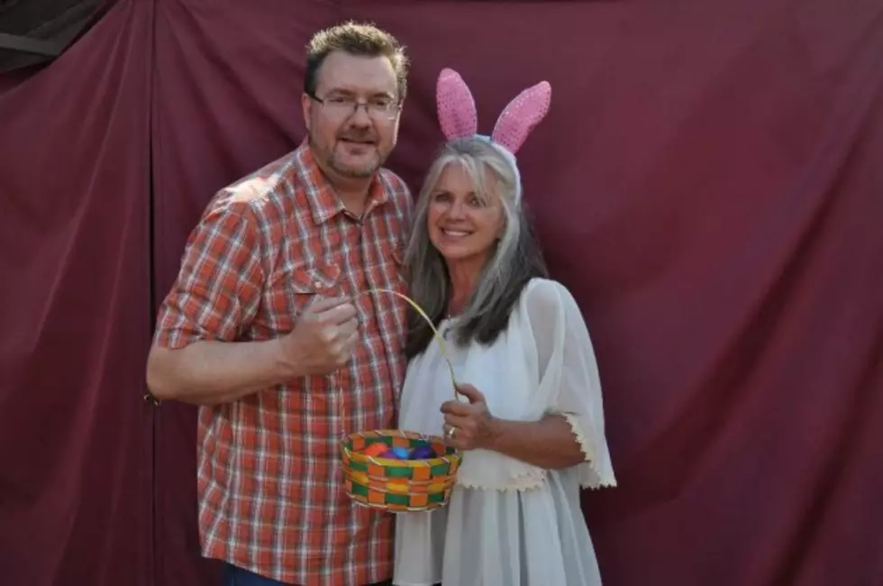 Todd &#038; Susan Face-Off in Adult Easter Egg Hunt [PICTURES/VIDEO]