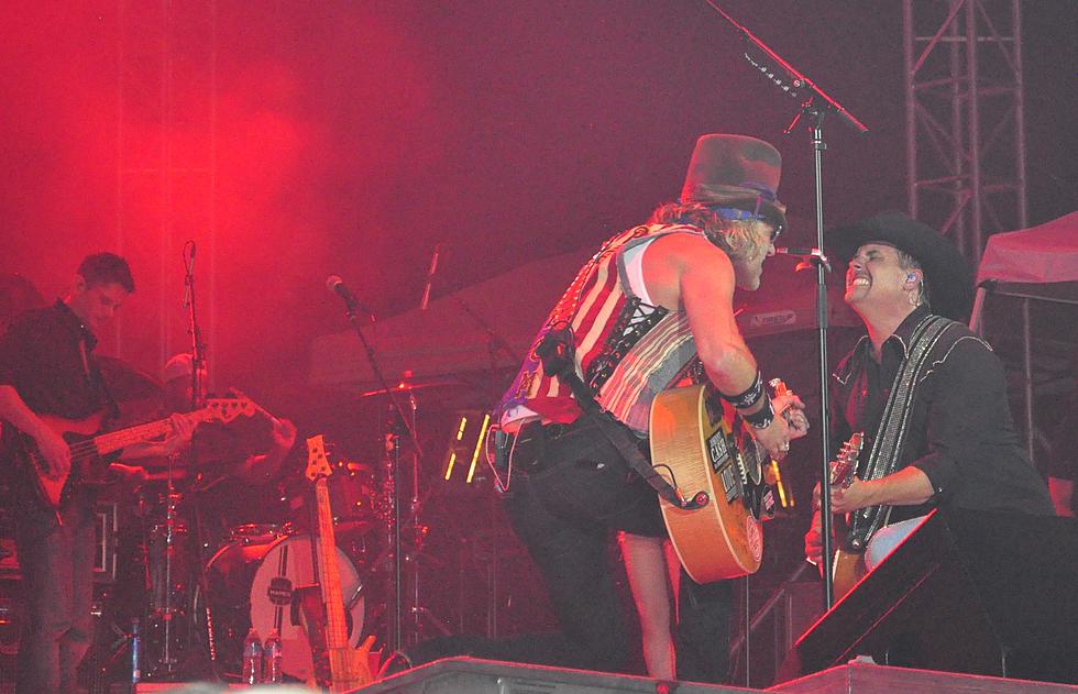 Big & Rich Close Out Concerts at Greeley Stampede With 8,000 Crazed Fans [PICTURES]