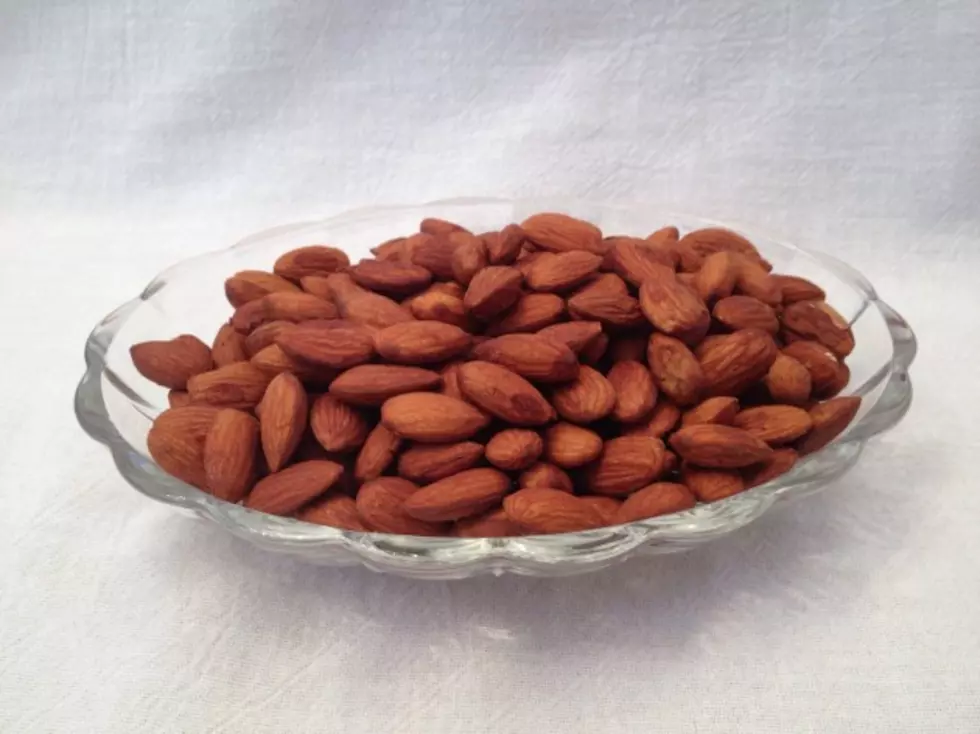 How to Turn Raw Almonds Into a Tasty Healthy Snack [RECIPE]