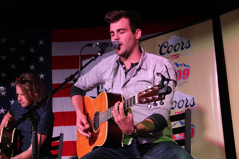 Jackie Lee Shares "Headphones" With New From Nashville Crowd at Boot Grill [PICTURES - VIDEO]