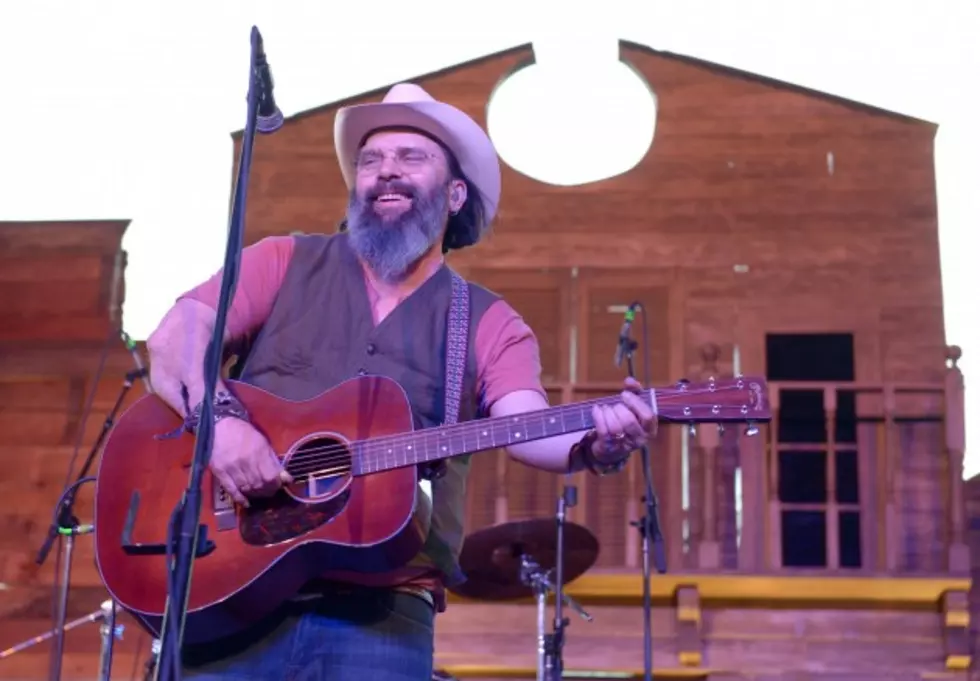 Steve Earle Took Us to Guitar Town 30 Years Ago Today [VIDEO]