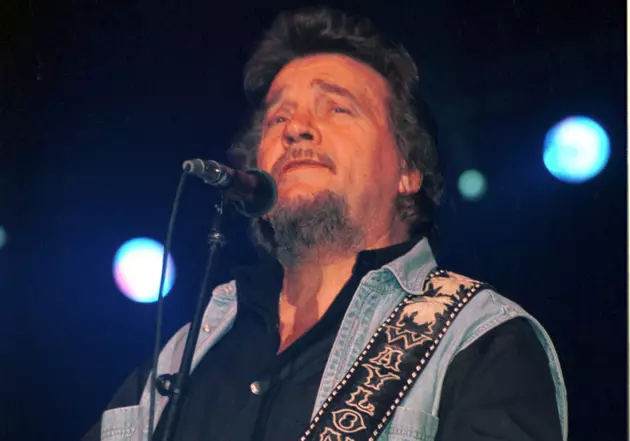 Waylon Would&#8217;ve Turned 79 Today and is Still the All Time King of the Outlaws [VIDEO]