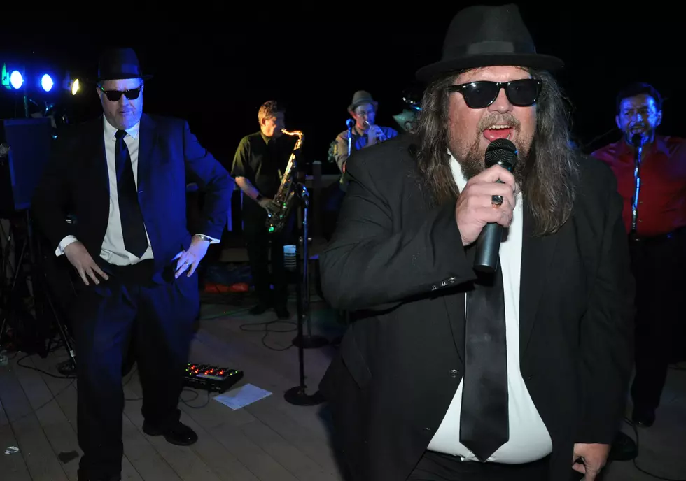 Brian & Todd Perform as Blues Brothers at Kenny Cordova’s Last Show [PICTURES]