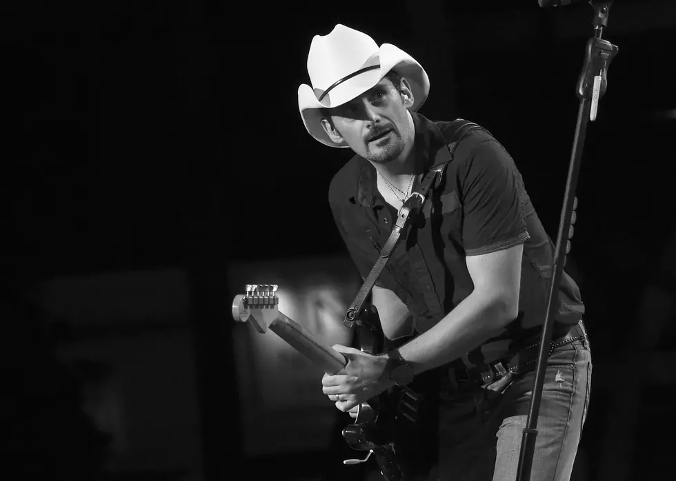 Brad Paisley Includes Air Force Academy on College Tour: Nashville Minute