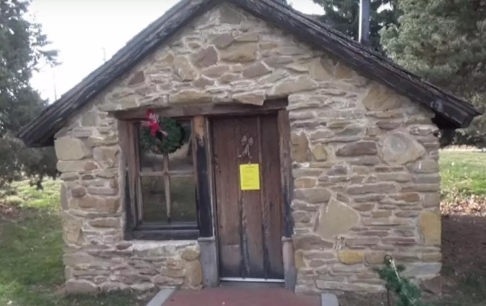 Old Fashioned Christmas – Homesteader’s Holiday Centennial Village [VIDEO]