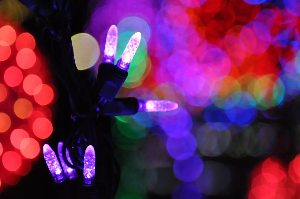 Keep Your Christmas Lights Up for Healthcare Workers