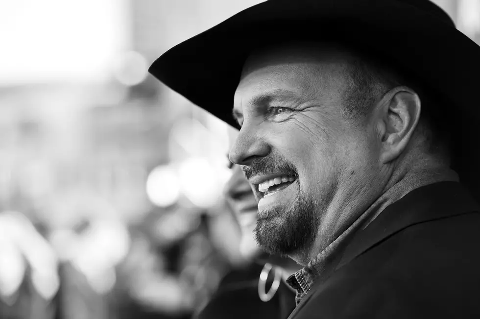 Watch: Garth Brooks Answers New Country 99.1 Fan Questions