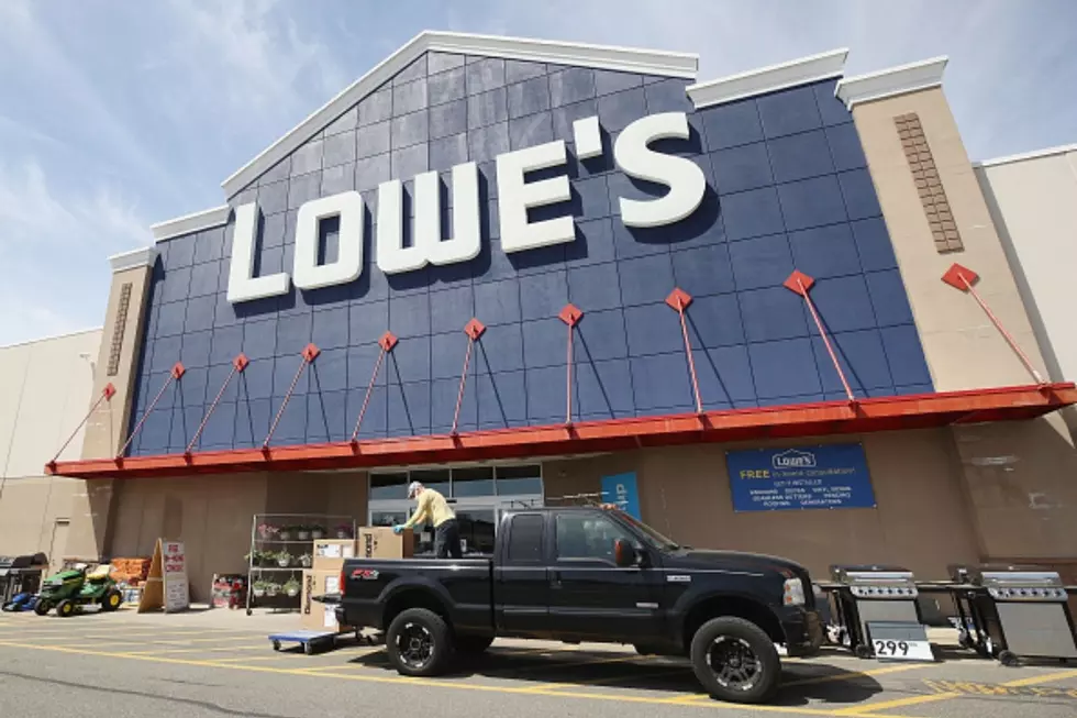 Lowe’s Joins Other Companies By Giving Employees COVID Bonuses
