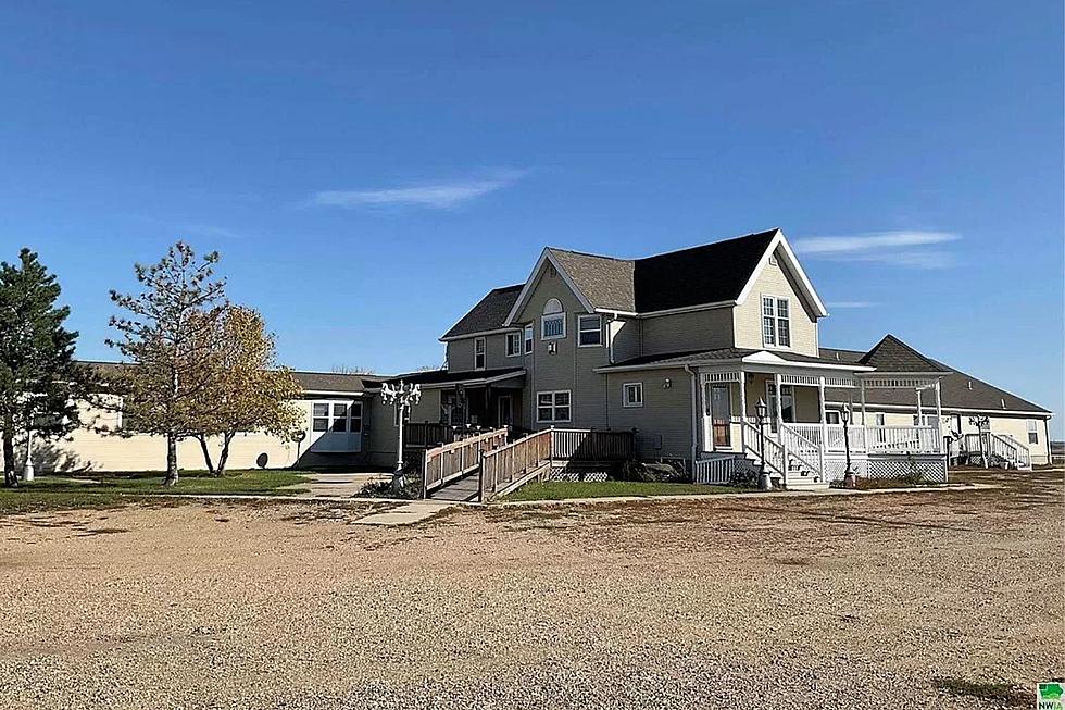 Who Wants This South Dakota Home With...19 Bathrooms?!