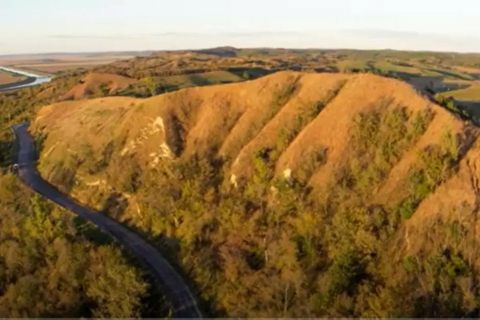 This Hidden Iowa Road Runs Through the Best Part of the State