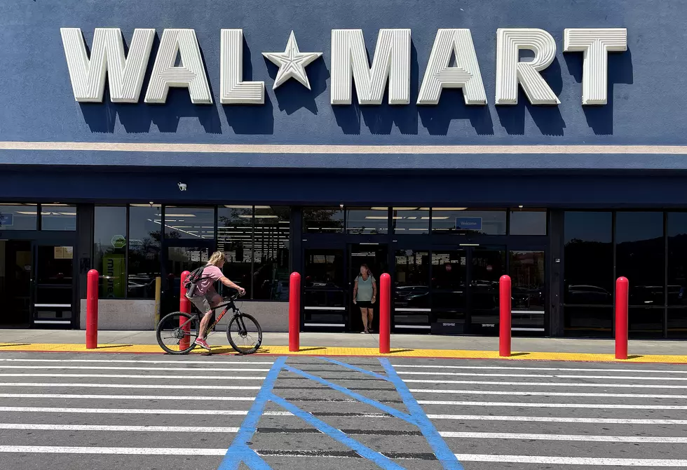 Walmart Manager Opens Fire in Break Room, Killing 6